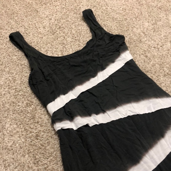 📦 🚚 EVERYTHING MUST GO! Boutique Dress | XS - Picture 3 of 4